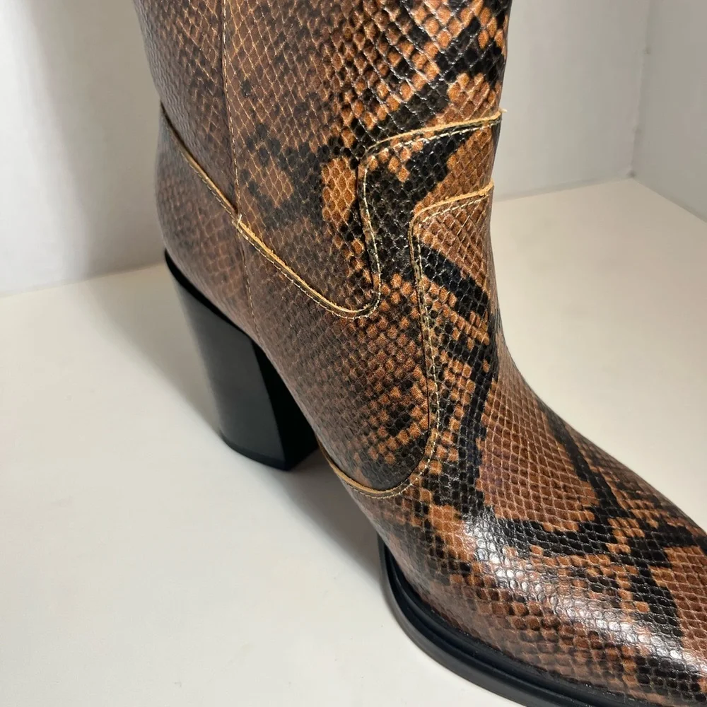 Women’s Handmade Franco Sarto Tan Black Snake-Print Ankle Calf Boots New In Box - Picture 6 of 9